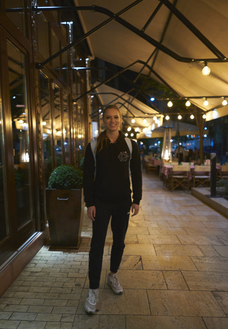 日本の女子高生OnlyFans エロチック 写真