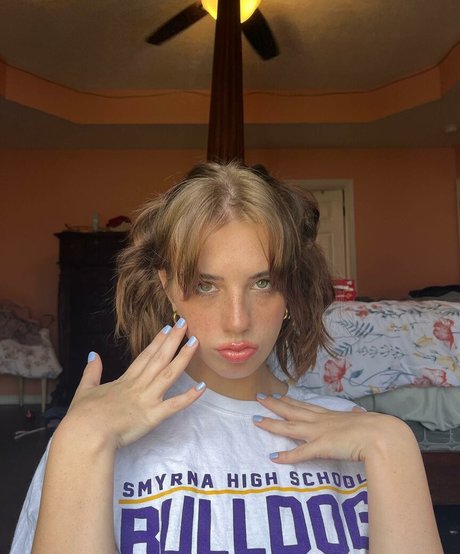 Xohalzy444 素敵なポルノスター 写真