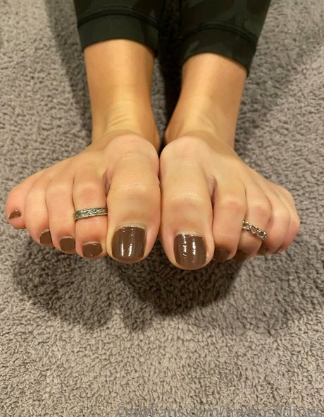 myposedtoes ヌードのポルノスター 写真