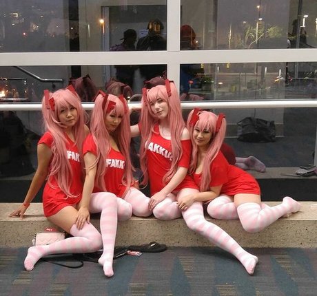 Emirichu セクシーなポルノスター 写真