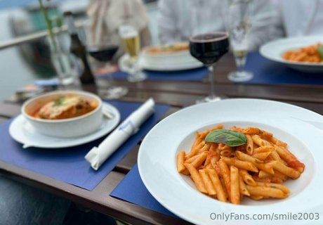 smile2003 ヌードスター 写真