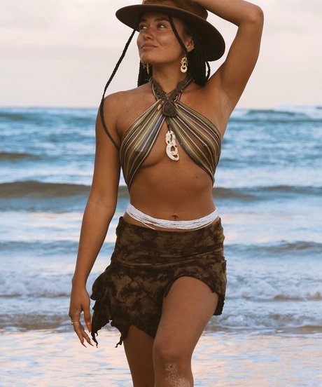 Elle Ransfield 限定スター 画像