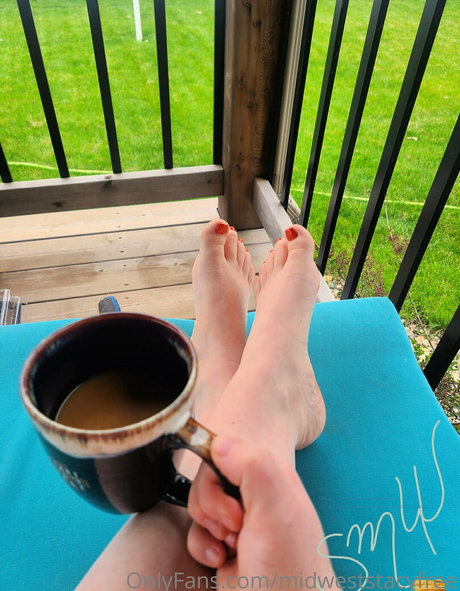 騎乗位熟女OnlyFans ベスト 画像