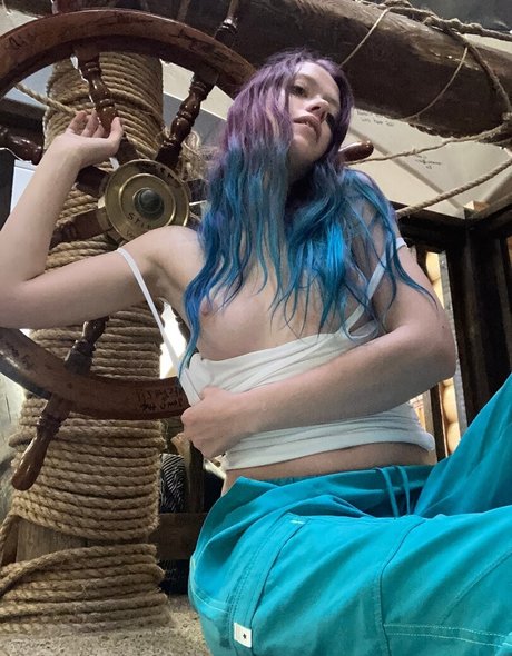 年配の熟女オンリーファンズ 美しいポルノ 写真