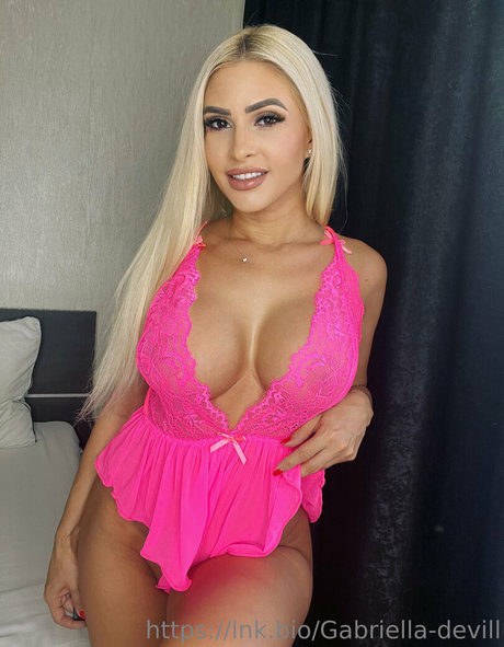 gabrielladeville 美しいスター 写真