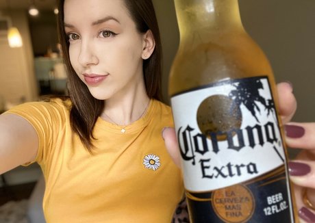 毛深いアジア人オンリーファンズ 無料ポルノ 写真