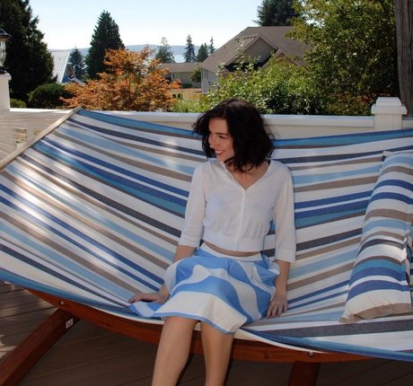 ミニドレス OnlyFans 無料裸 写真