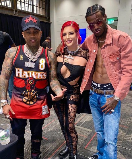 Justina Valentine 美しいポルノスター 写真