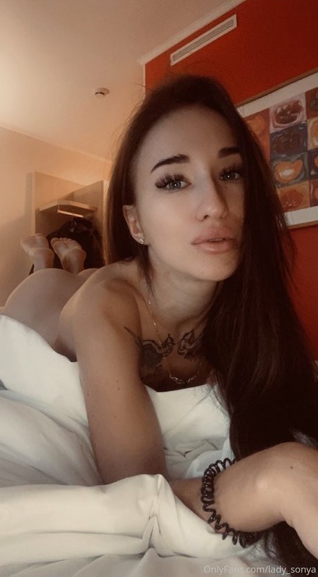 年配の熟女オンリーファンズ ホットセクシー 写真