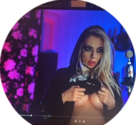 金髪のホットな妻OnlyFans アダルト ギャラリー