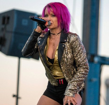 ボールズオンリーファンズ 無料ポルノ 画像