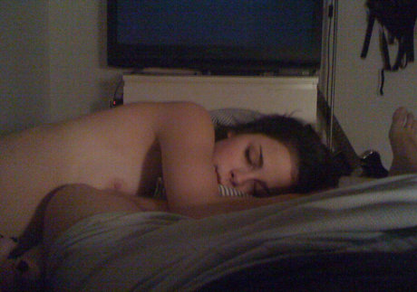 ヌード教師オンリーファンズ アートポルノ 画像