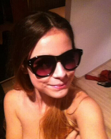 ママの足OnlyFans えろ 画像