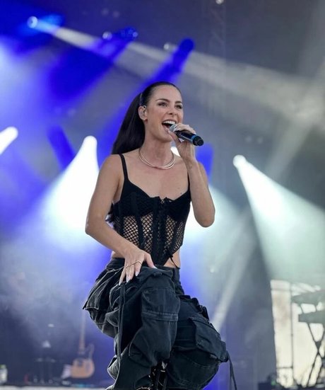 騎乗位熟女OnlyFans ポルノ ギャラリー