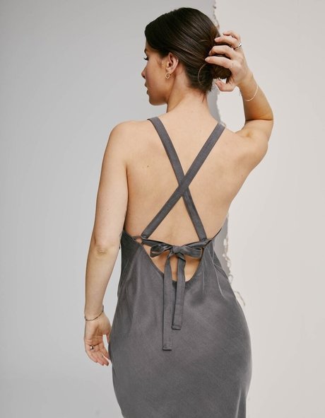 巨乳ブルネットオンリーファンズ ヌード 写真