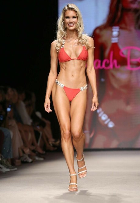 Joy Corrigan 美しいスター 画像