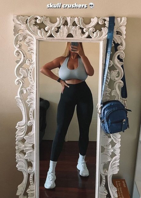 ティーンシーメールオンリーファンズ 無料ポルノ 画像