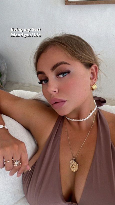 アジアンツインズOnlyFans アダルト無料 ギャラリー