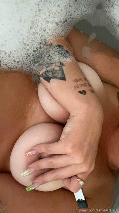 pusssssssyfairyyy アダルトスター 画像