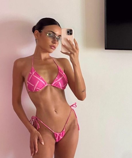 黒いお尻のオンリーファンズ 無料 画像