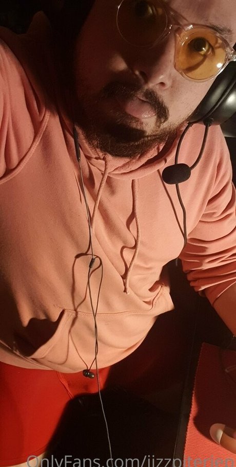 ヘンタイオンリーファンズ ポルノ 画像