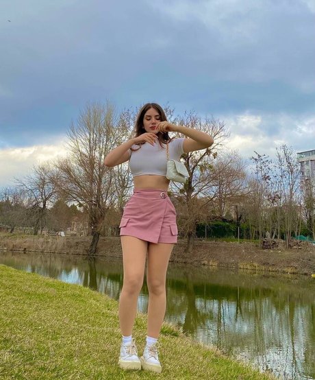 小さなオンリーファンズ 無料エロ ギャラリー