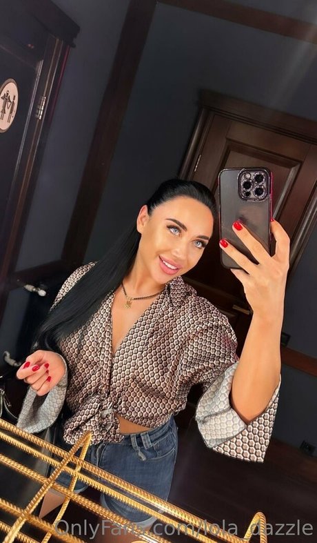 lola dazzle アダルトスター アーカイブ