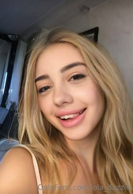 lola dazzle セクシーモデル 写真