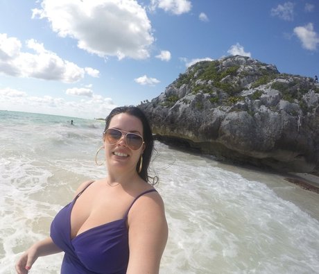 セクシーなドレスOnlyFans 限定 画像