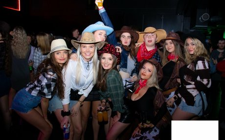 大きな黒い猫OnlyFans アダルト無料 写真