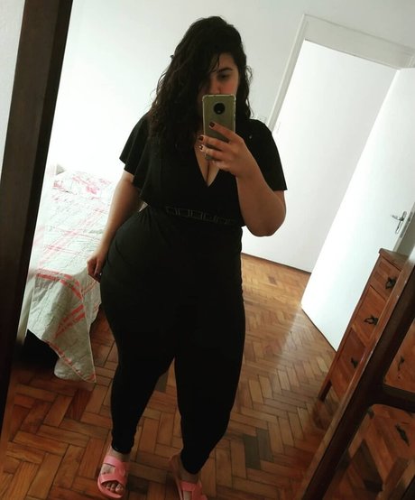 小人オンリーファンズ ポルノ ギャラリー