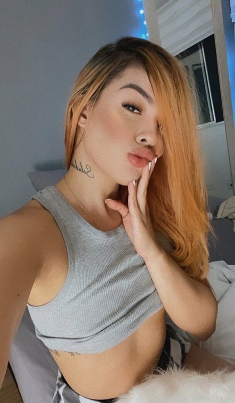 巨乳アナルOnlyFans ポルノ 写真