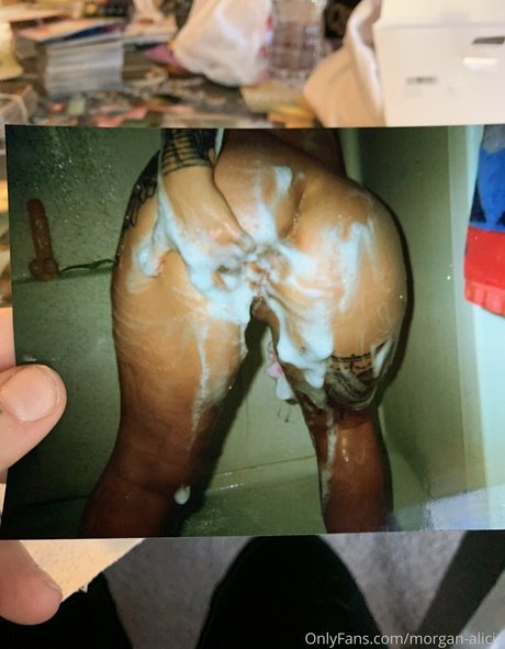 BBW パウグ オンリーファンズ セックス 写真