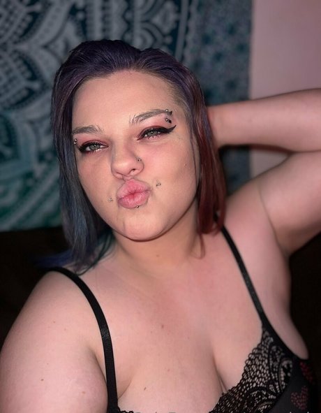 onlyskyyla セックススター 画像