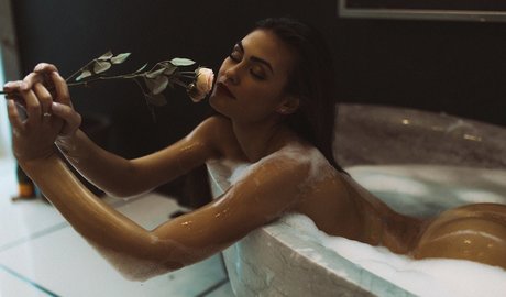 Noelle Marie ヌードのポルノスター 写真