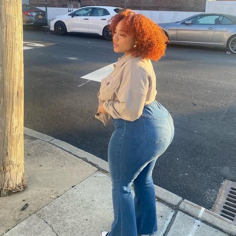 痩せたアジア人ティーン OnlyFans ヌード アーカイブ