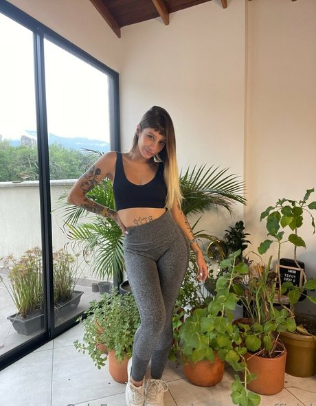 rebecavegaofficial ヌードモデル 写真