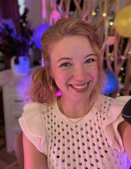 vleafnin 高品質のポルノスター 画像