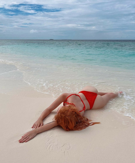 vleafnin アダルトスター ギャラリー