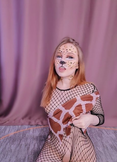 Anaminne エロティックモデル 写真