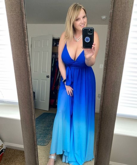 巨大なペニスオンリーファンズ 無料 写真