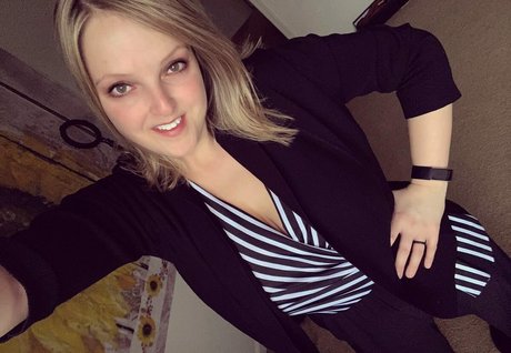 熟女 太め OnlyFans ホットセクシー 写真