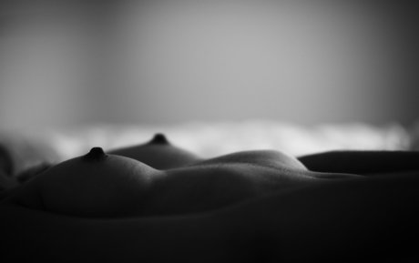 CecilouCaillou ポルノスター ホット 写真