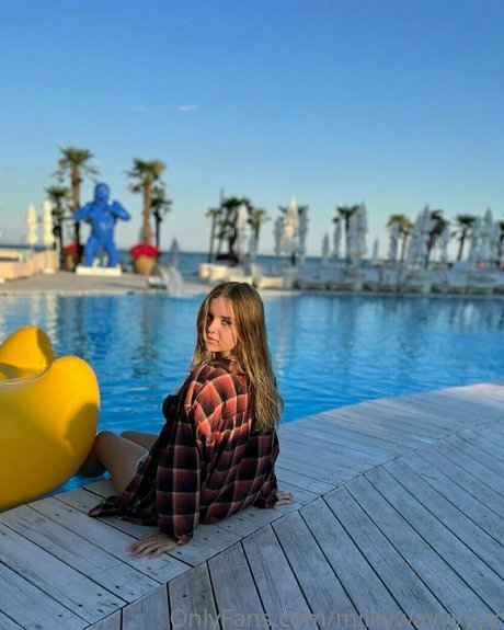 tiiiiits queen 無料モデル 画像