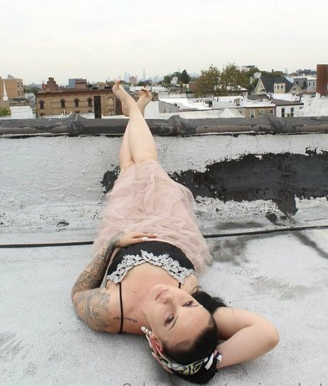 servingvelvet セクシーなスター 画像