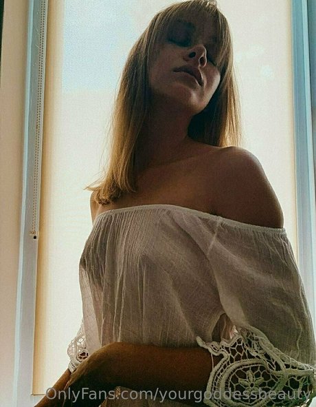 yourgoddessbeauty ポルノスター エロティック 写真