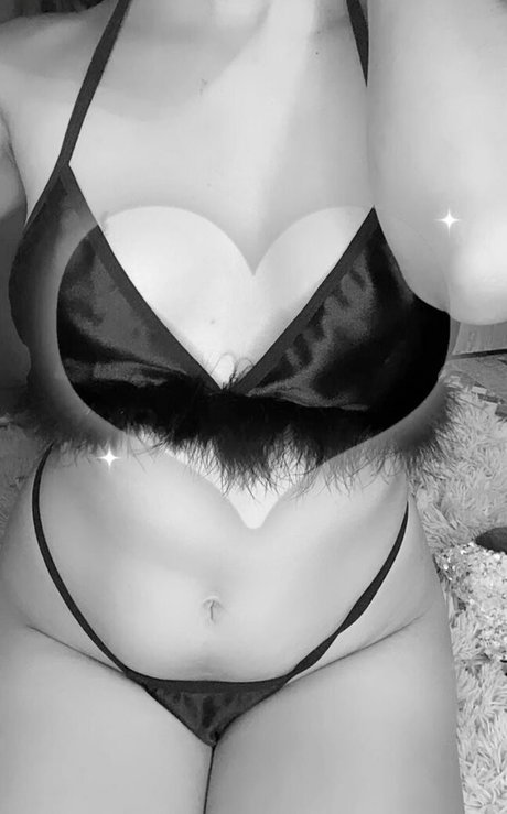 Agnes Inezz xxx女優 ギャラリー