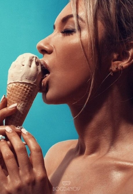 ジムガールズオンリーファンズ 無料ヌード 写真