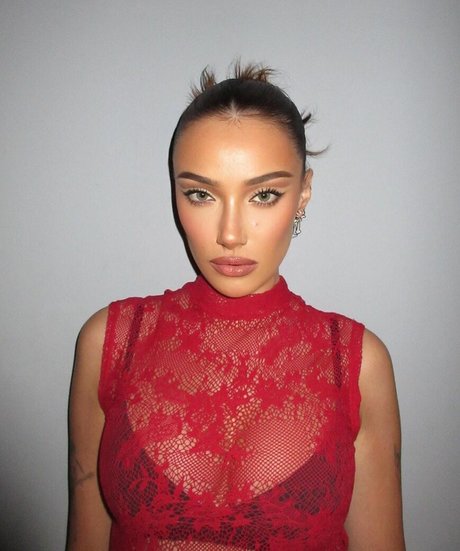 巨乳アナルOnlyFans セクシー裸 写真