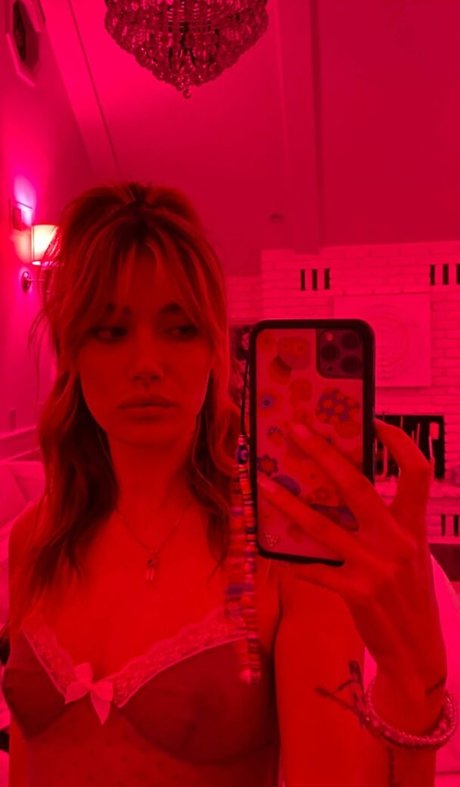 Olivia OBrien ヌード女優 写真